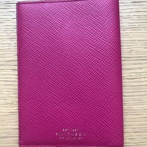 Smythson Panama Passport Cover